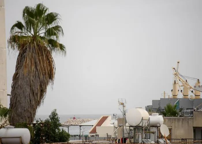 Callisto 3 Bedroom *